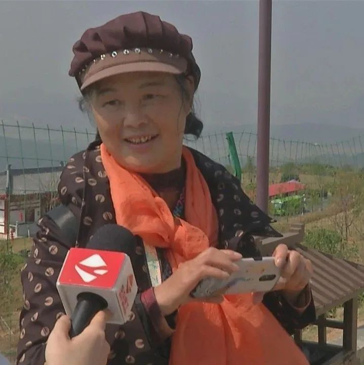 DƬ